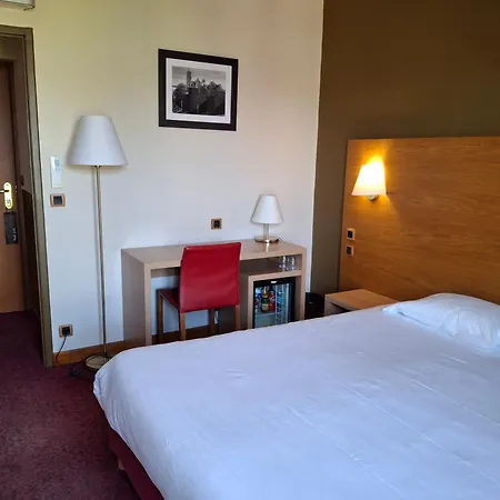 Tour Maje Hotel