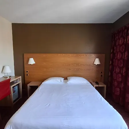 Tour Maje Hotel 3*