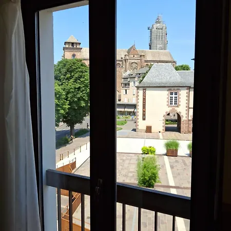 Tour Maje Szálloda Rodez