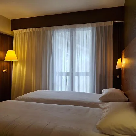 Tour Maje 3* روديه