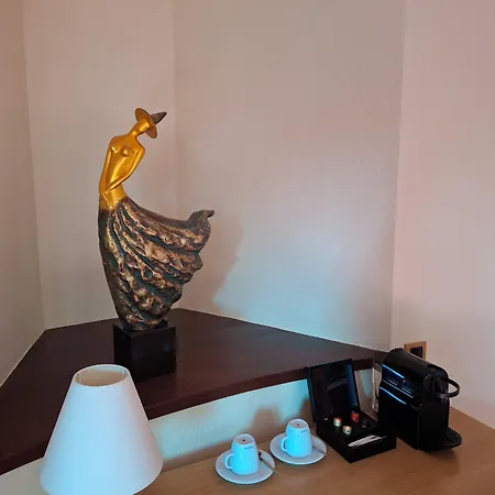 Tour Maje Отель