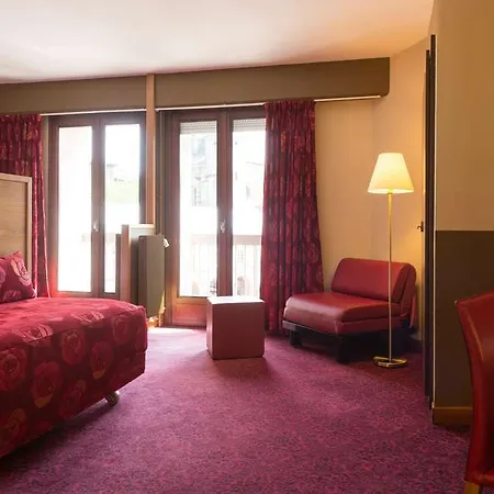Tour Maje Hotel 3*