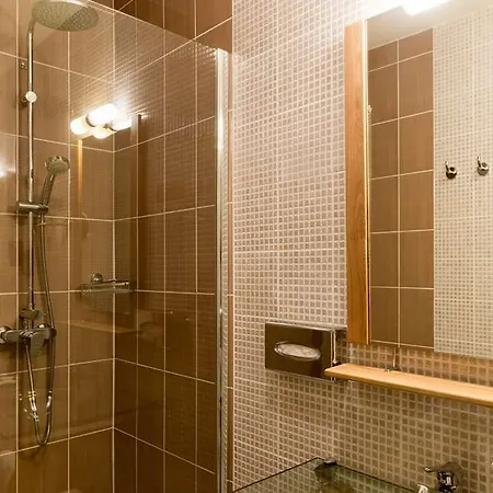 Tour Maje Hotel 3*