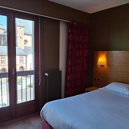 Tour Maje 3* Rodez