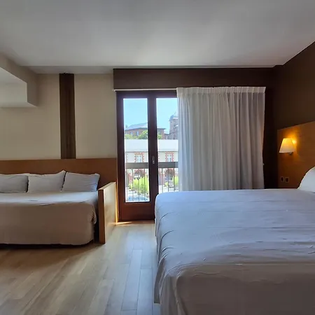Tour Maje Hotel 3*